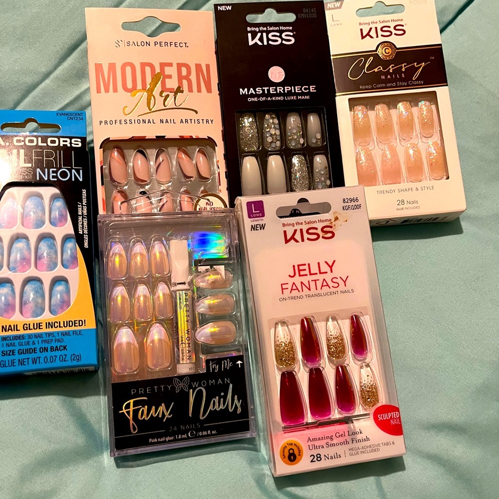 Press on nails